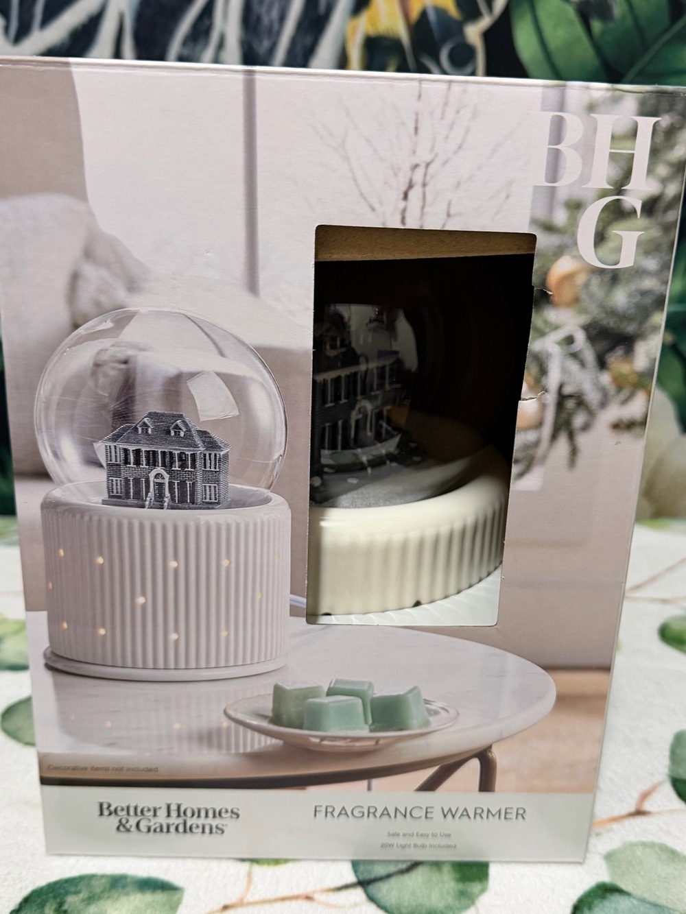 Better Homes And Gardens White and Gray Fragrance Warmer